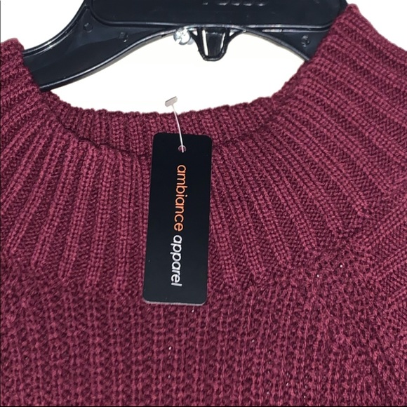 NWT cold shoulder sweater - S - Picture 7 of 7